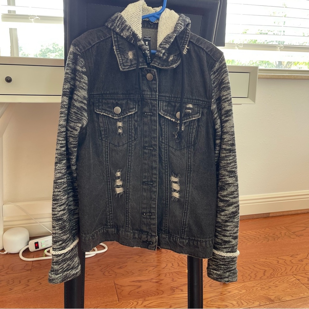 Design Labs Jean Jacket Size Xs - image 1